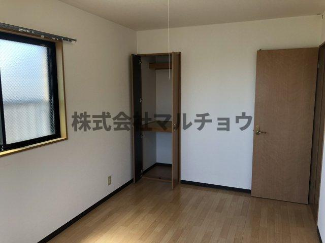 オーキッドエステイト　1号　の居間・リビング|明るい居間です