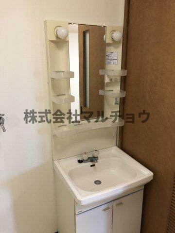 オーキッドエステイト　1号　の洗面所|明るい洗面所です