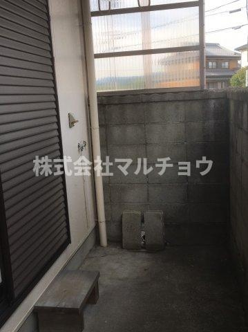 ハイツ善隣のバルコニー|バルコニーからの眺めを楽しみながら食事をしませんか