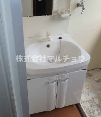 大浦一戸建の独立洗面台