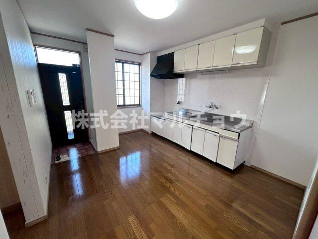 しょうぶだにハイツの洋室|落ち着いた色調の洋室です