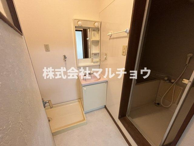 プレジデンス稲成の洗面所|スペースが確保できる洗面所です