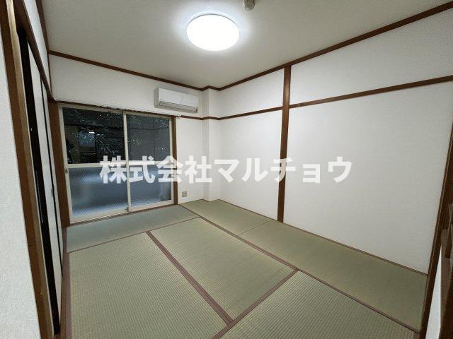 プレジデンス稲成の和室|収納豊富です