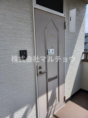 マンションＴＡＫＵＭＩのセキュリティ|明るい玄関です