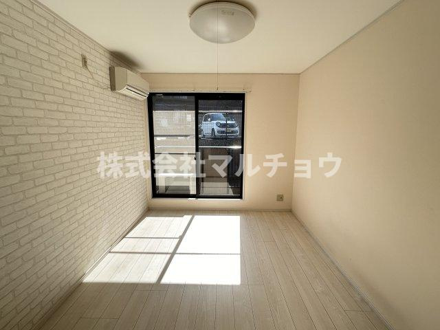 ルミエールの居間・リビング|ゆったり過ごせる居間です