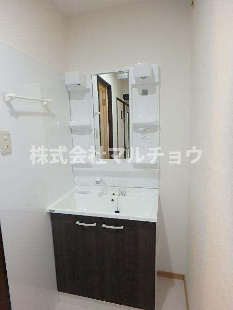 ニューハイツの独立洗面台|独立洗面台で身支度をすべて済ませてしまいましょう