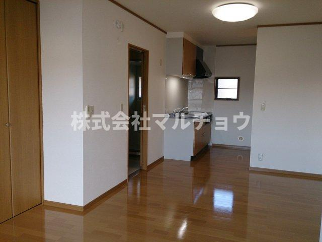 コーポユウの居間・リビング|ゆったりとしたリビングです