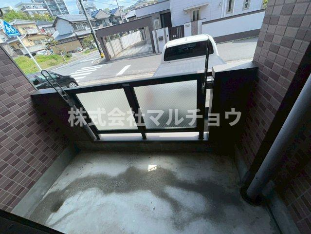 ウェンディコートのバルコニー|外からの目が気にならないバルコニーで洗濯物が干せます