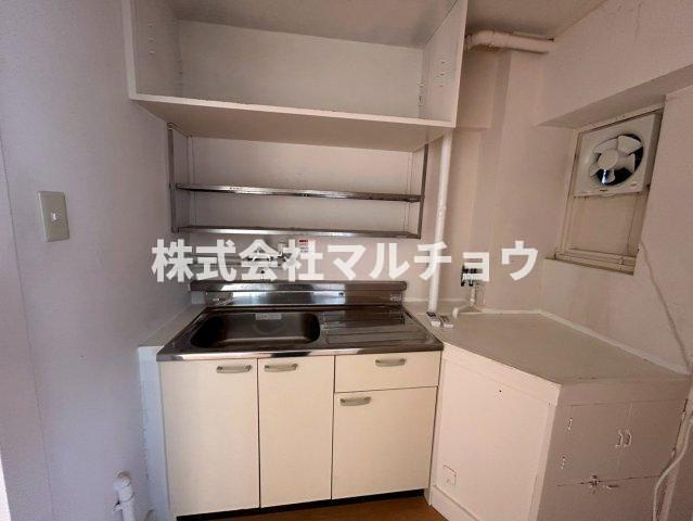 ヴィラナリー田辺のキッチン|コンパクトなキッチンで掃除もラクラク