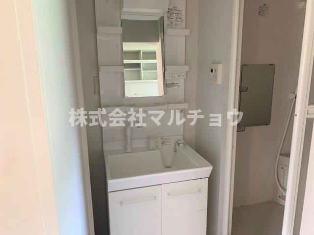 ヴィラナリー中辺路の独立洗面台|独立洗面台あり、毎朝おしゃれに忙しい女性の方におすすめです