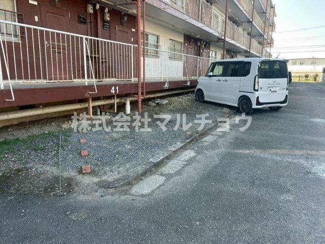 ヴィラナリー田辺の駐車場|駐車場です
