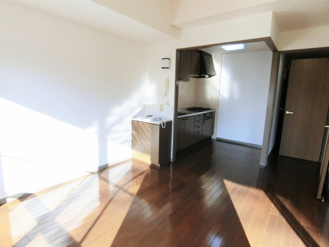 コスモ東金の居間・リビング