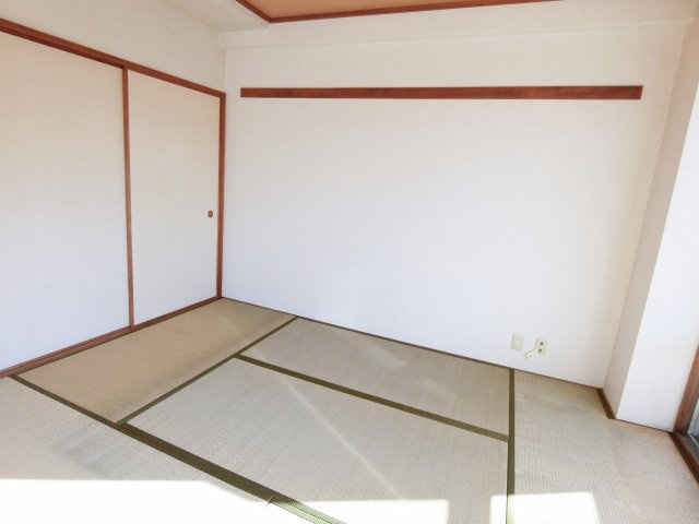 コスモ東金の和室