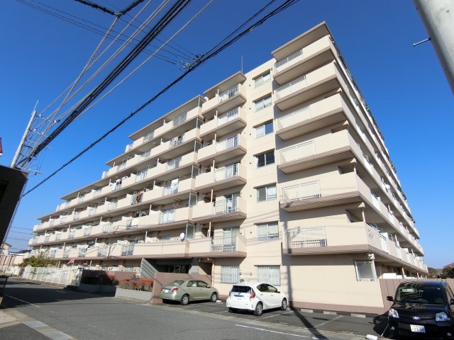 コスモ東金の外観