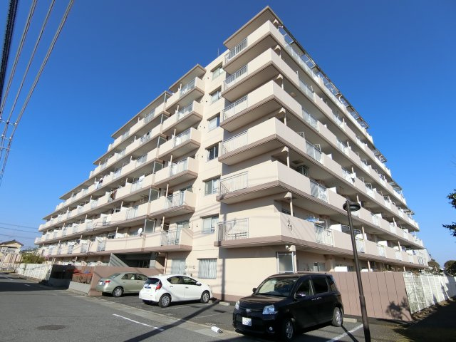 コスモ東金の外観