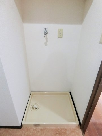 コスモ東金のその他|洗濯機置き場