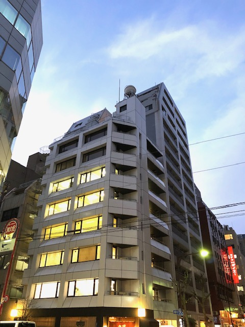 登亭銀座ビル（登栄東銀座ビル）の外観