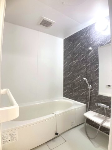 ルピーノの浴室