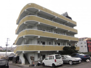 島尻郡南風原町字津嘉山のアパートの画像