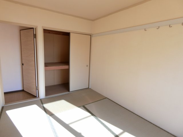 桜ハイツの収納