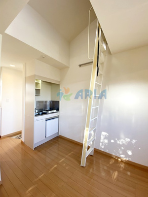 【居間・リビング】 | ジェミニ桜坂 | 賃貸　横浜市鶴見区岸谷4丁目