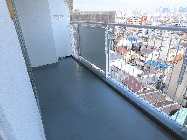 テレーズ神崎川のバルコニー