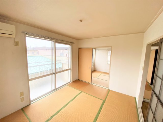コーポまるもDの和室