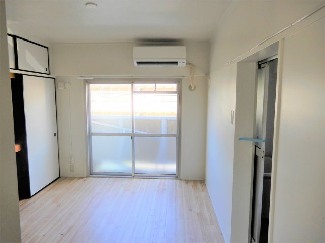 ビレッジハウス榎戸　1号棟の居間・リビング