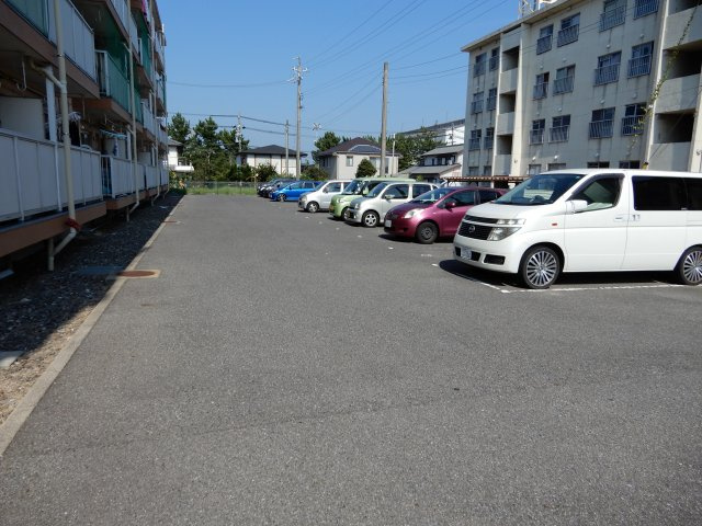 ビレッジハウス榎戸　1号棟の駐車場