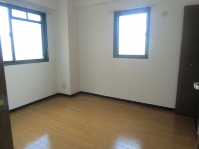 【洋室】 | ウイズ・ユー八木