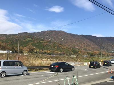 【展望】 | 大津市北小松1282-1　店舗 | 目の前に比良山系がそびえます