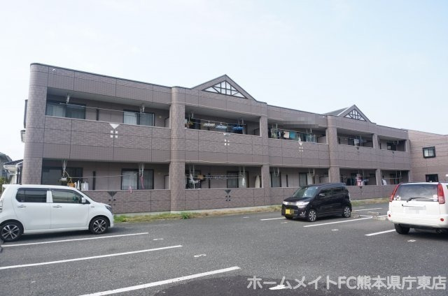 熊本市東区月出４丁目のアパートの外観
