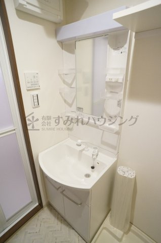 AILE宝塚Ⅲ（エールタカラヅカ３）の洗面所