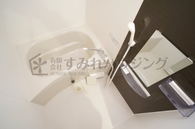 AILE宝塚Ⅲ（エールタカラヅカ３）の浴室