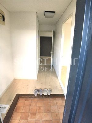 【玄関】 | イーストガーデンバラ館 | ゆったりとした玄関です