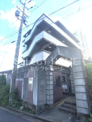 【エントランス】 | イーストガーデンバラ館 | ゆとりのあるエントランスです