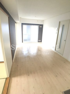 【居間・リビング】 | イーストガーデンバラ館 | ゆったりとした居間です