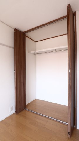 西本マンションの収納