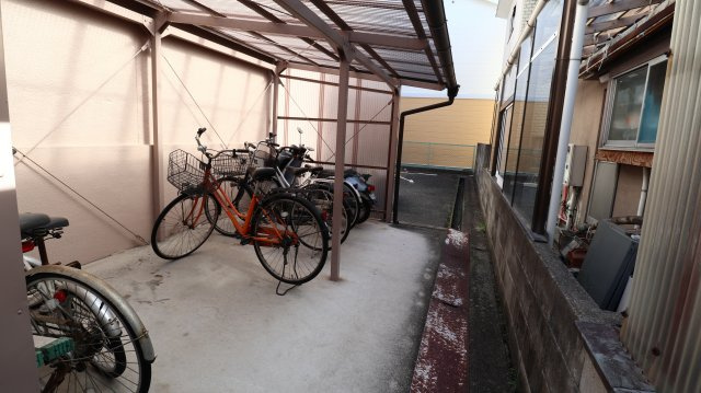 西本マンションの周辺