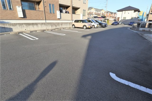 ヌーベル・ノア　Ａの駐車場