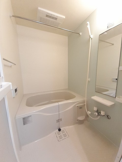 ヌーベル・ノア　Ａの浴室