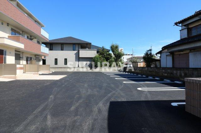 Laule a「ラウレア」の駐車場