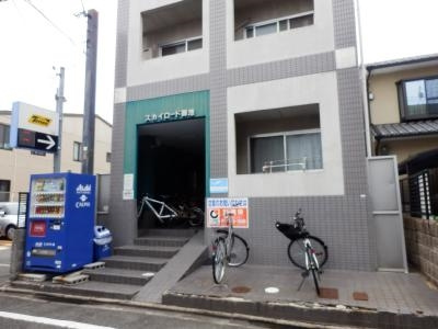 スカイロード御池のエントランス