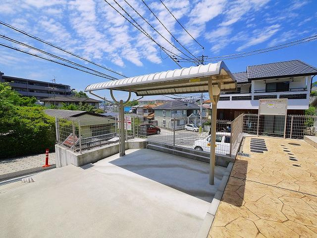 ヴェルシャトウ東生駒のその他共用部分|出入りがしやすい駐輪場