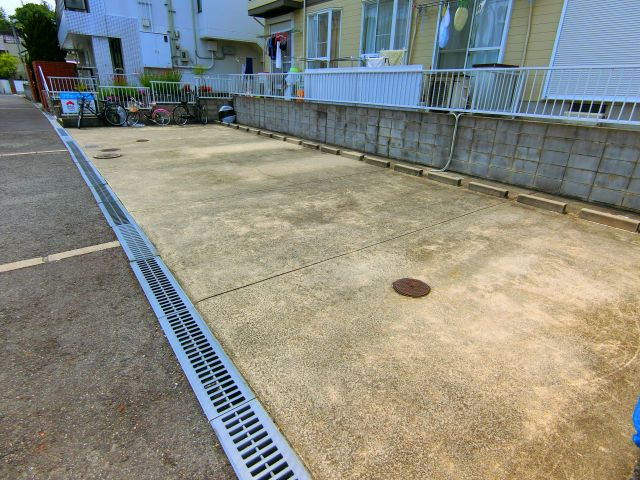 リベールメゾンの駐車場