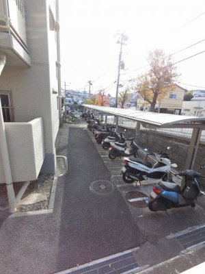 【その他共用部分】 | 横浜パークタウンH棟 | バイク置場