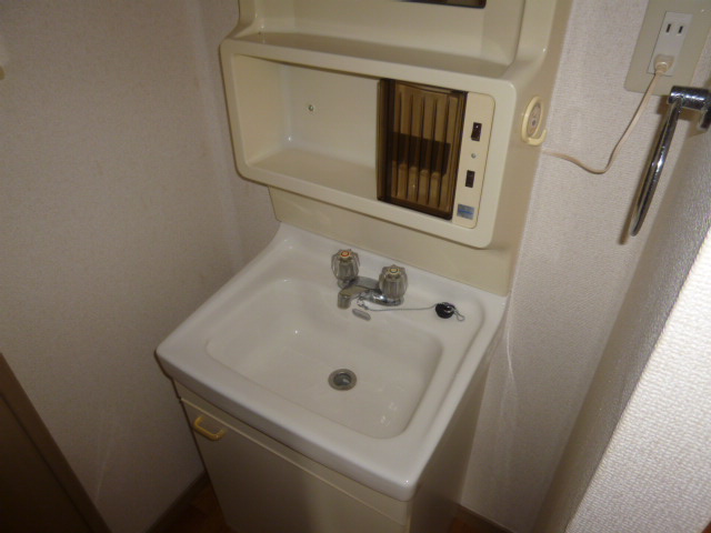 倉敷市連島町西之浦のアパートの洗面所