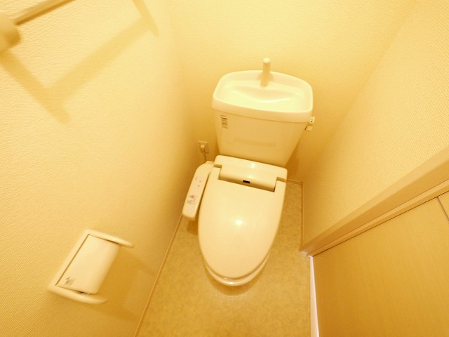 ファイン・コート　Ｂ棟のトイレ|シンプルで使いやすいトイレです