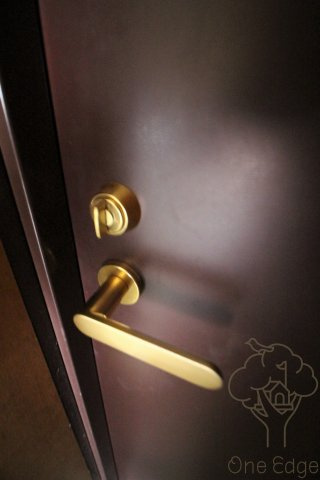 ヴィヴァーチェの玄関