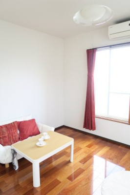 【洋室】 | ハイツメルティ | 家具はイメージです